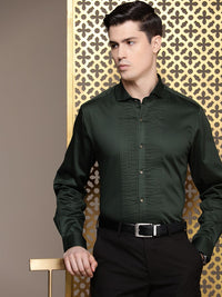 House of Pataudi Pure Cotton Pleated Wingtip Collar Party Shirt