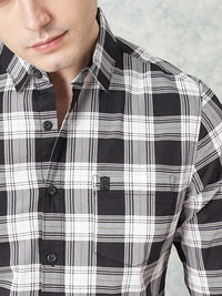 The Indian Garage Co Men Black & White Checked Cotton Casual Shirt