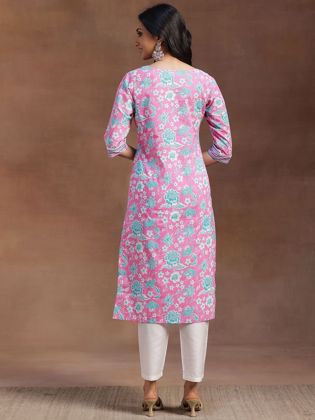 Libas Women Floral Printed Gotta Patti Floral Kurta