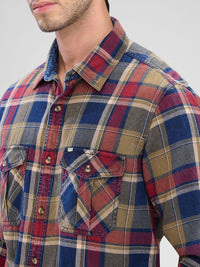 SPYKAR Men Slim Fit Opaque Checked Spread Collar Casual Shirt