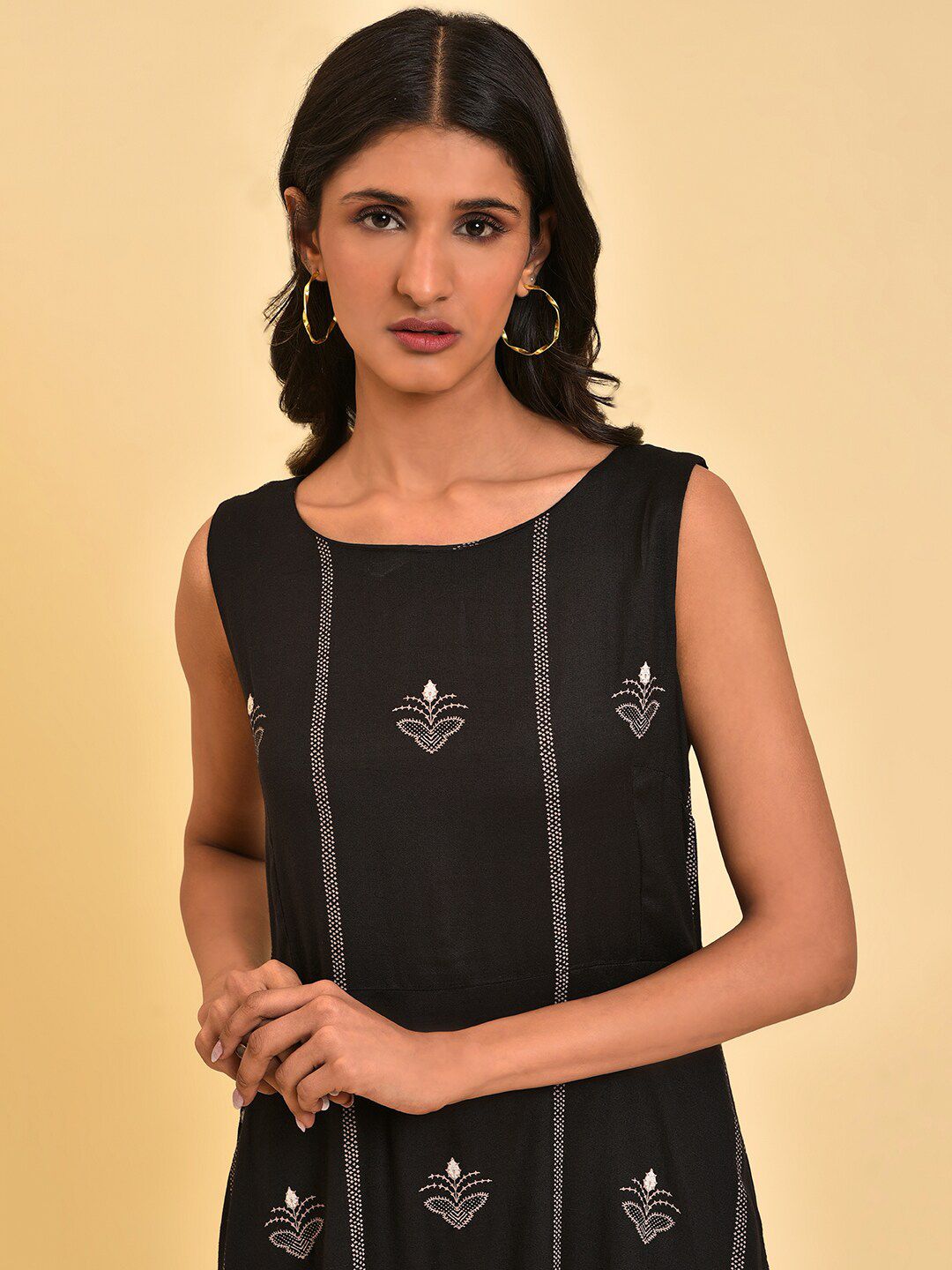 W Black Embroidered Sleeveless A-Line Midi Ethnic Dress