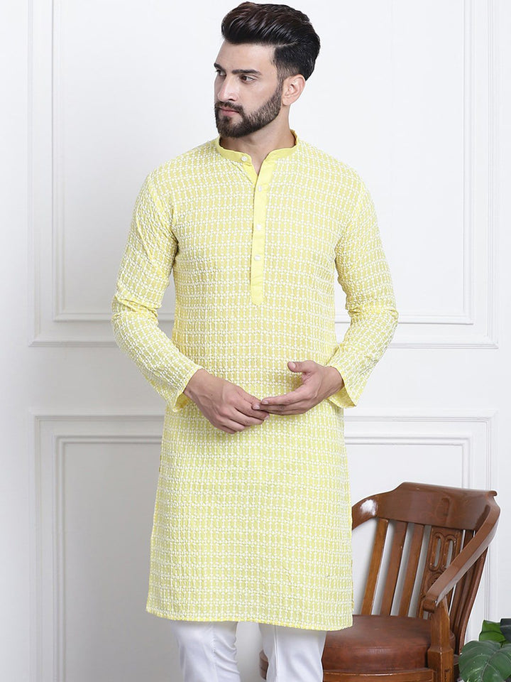SOJANYA Floral Embroidered Mandarin Collar Pure Cotton Straight Kurta