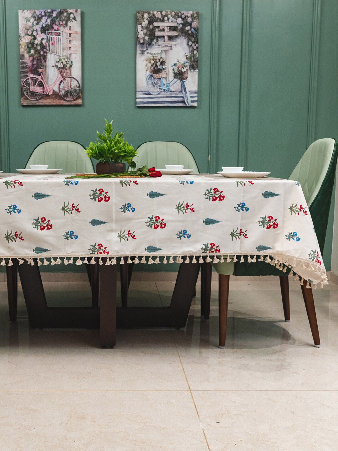 URBAN SPACE Red & White Floral Printed Pure Cotton 6-Seater Table Cover