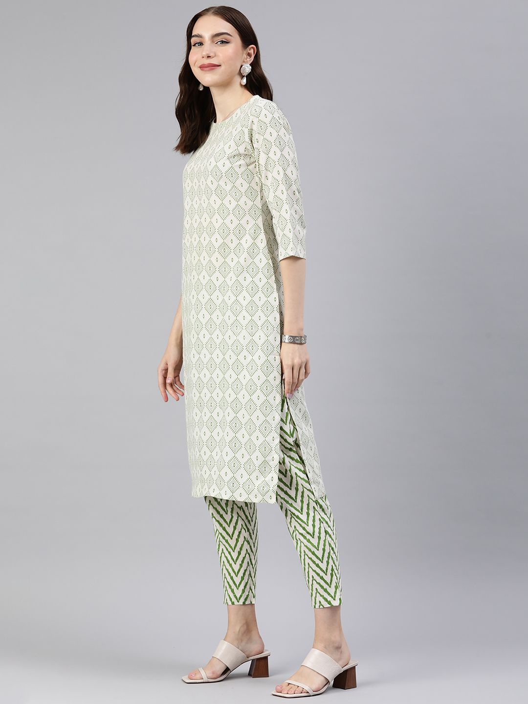 KALINI Women Ethnic Motifs Printed Regular Kurta with Trousers