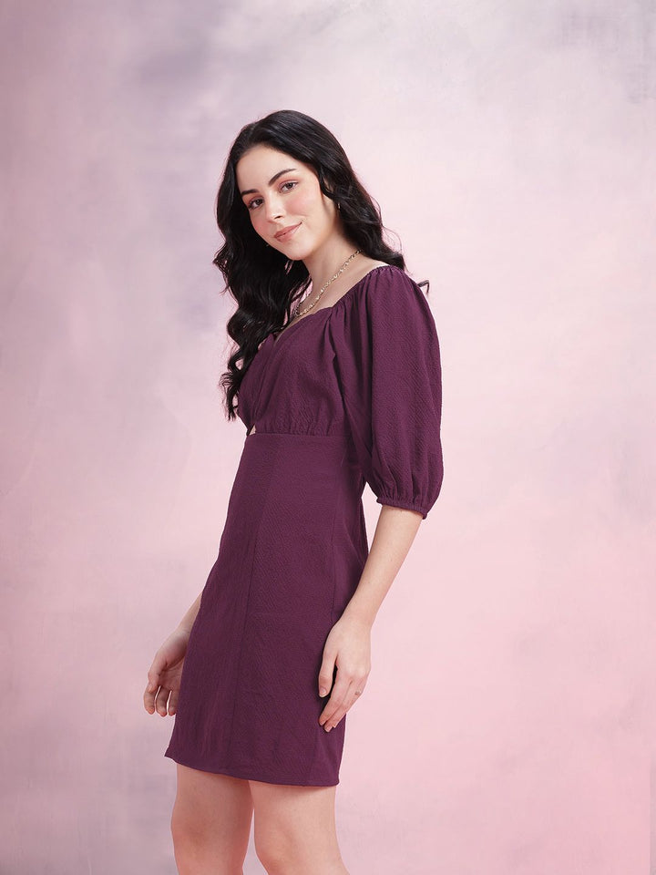 DressBerry Seersucker Cut-Out Sheath Dress