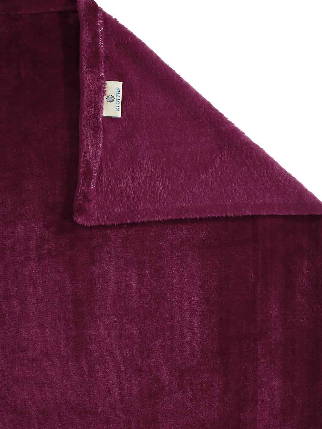 KLOTTHE Maroon Woolen 300 TC Single Bedsheet With Pillow Cover