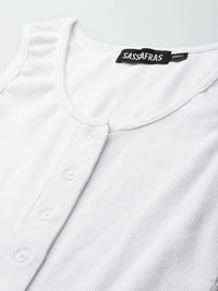 SASSAFRAS Women White Solid Ribbed Fitted Crop Top