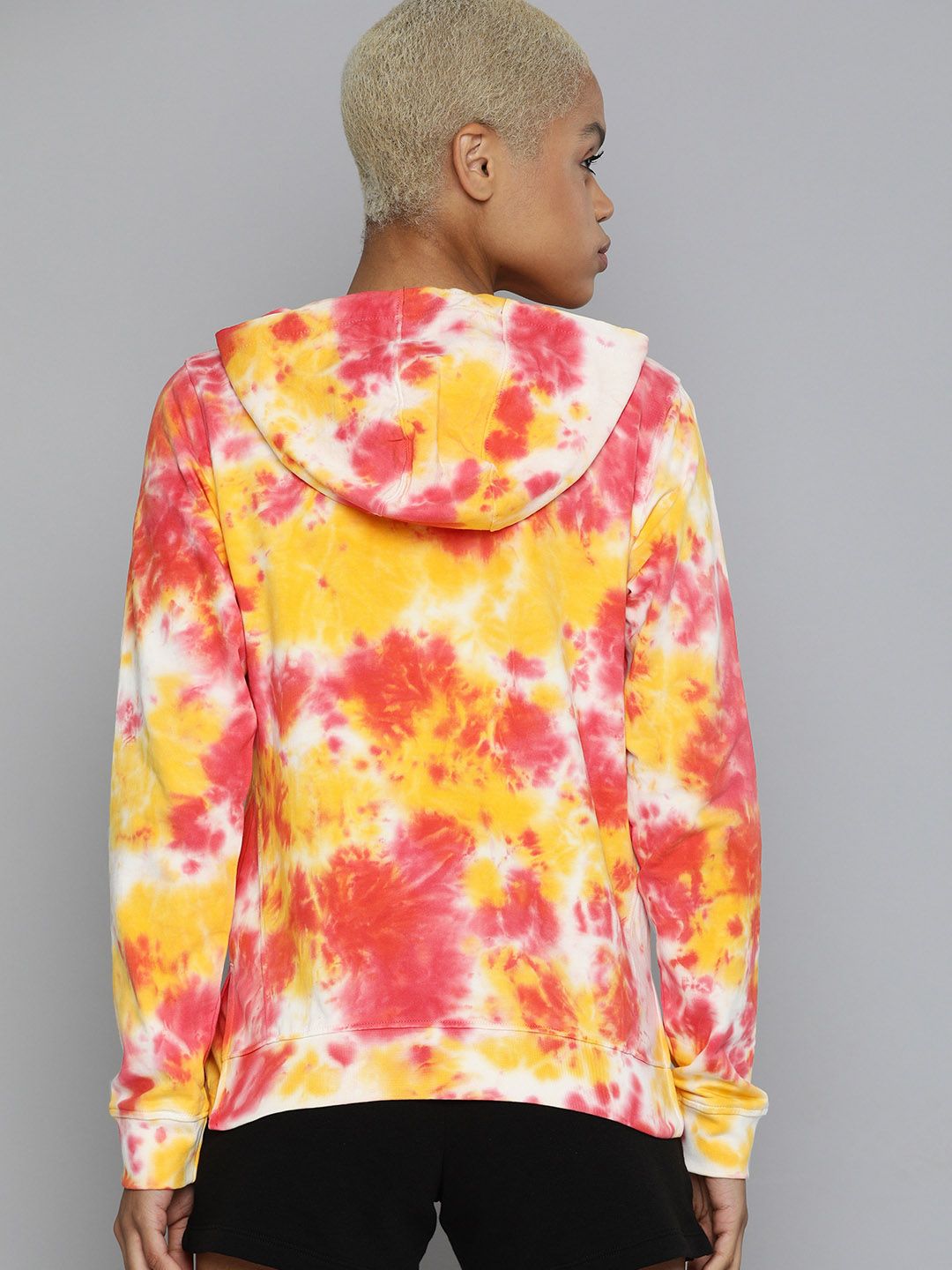 HRX By Hrithik Roshan Lifestyle Women Yellow & Pink Rapid-Dry Brand Carrier Sweatshirts