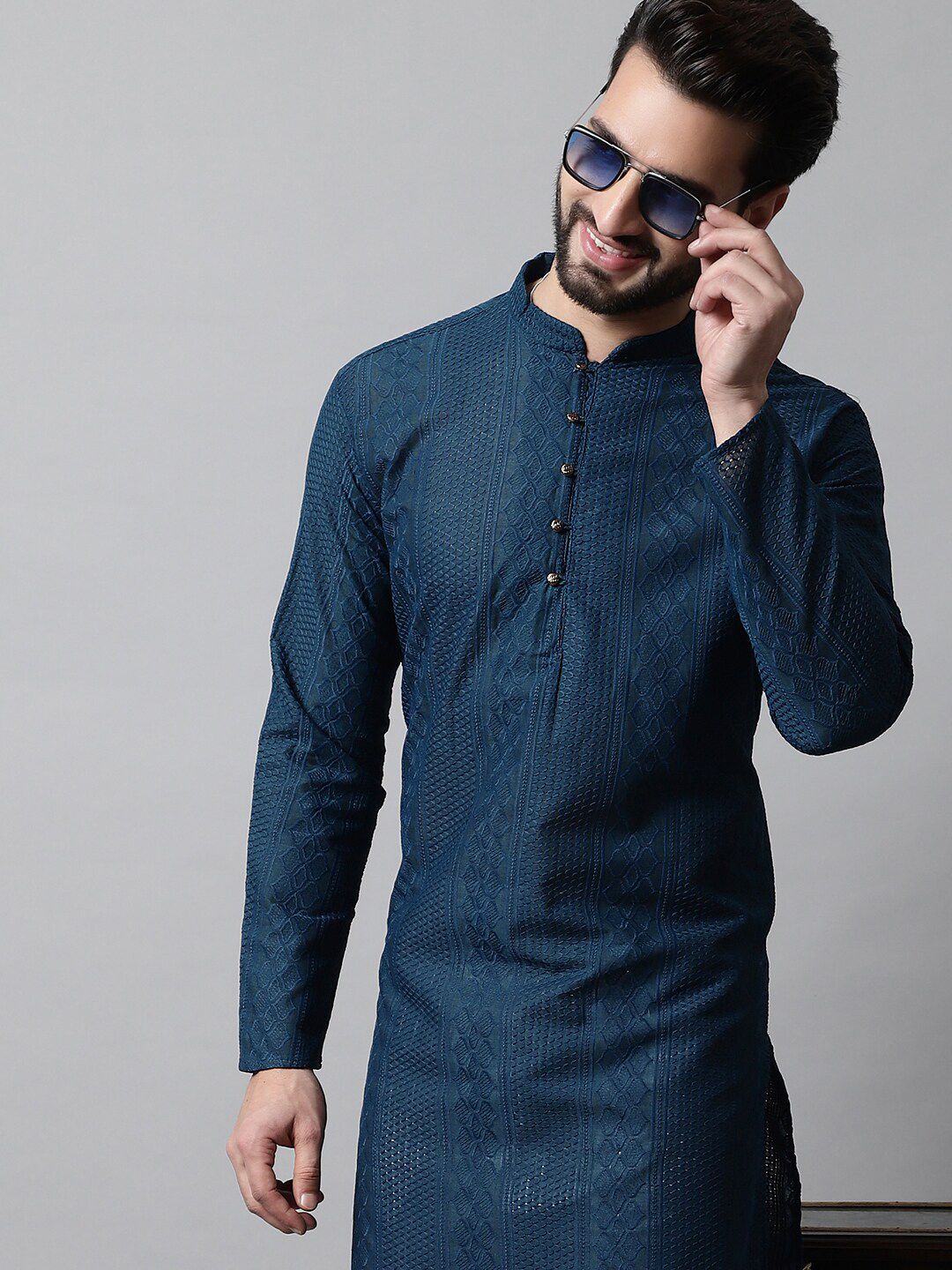Jompers Mandarin Collar Embroidered Regular Chikankari Pure Cotton Kurta with Churidar