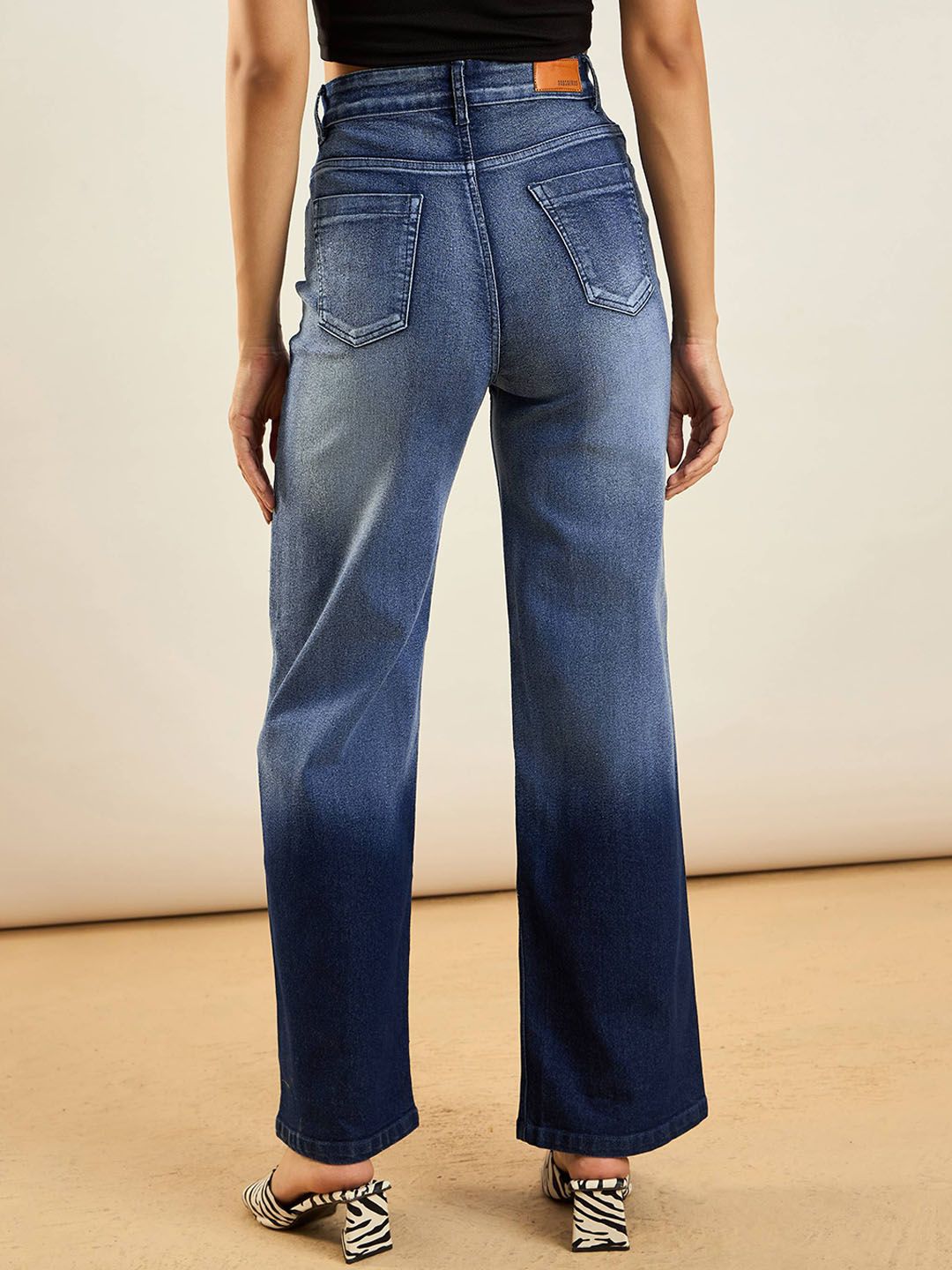 SASSAFRAS Women Straight Fit High-Rise Heavy Fade Ombre Stretchable Jeans