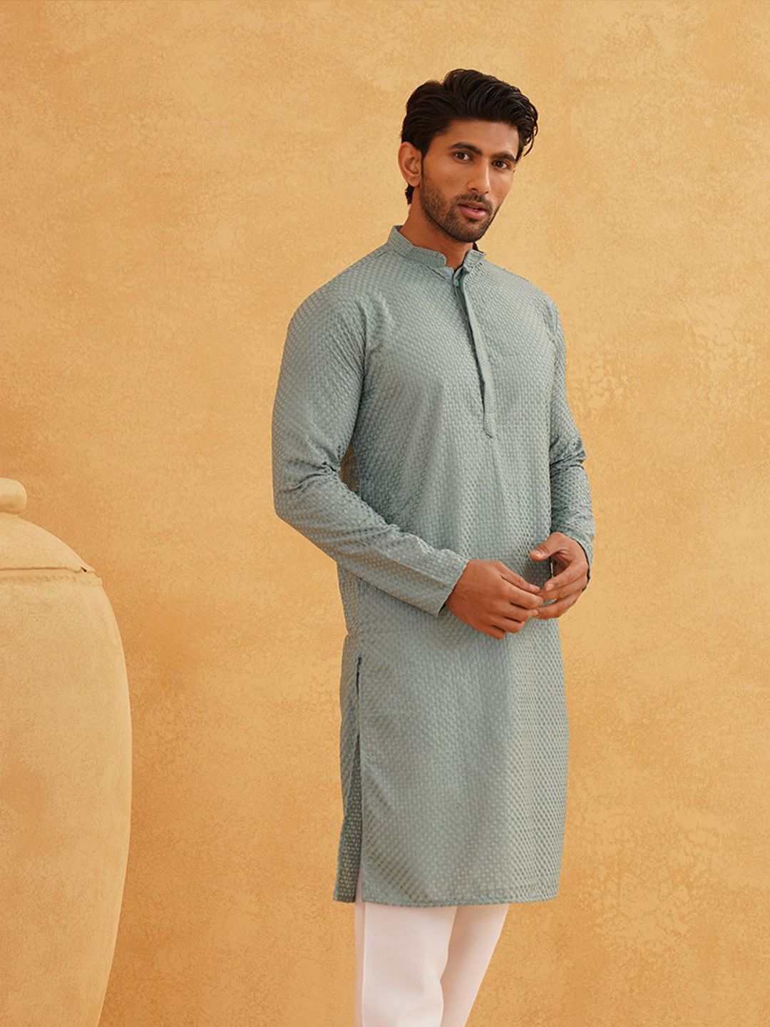 SOJANYA Kurta Kapas Tulen Sulam Geometrik Kolar Mandarin