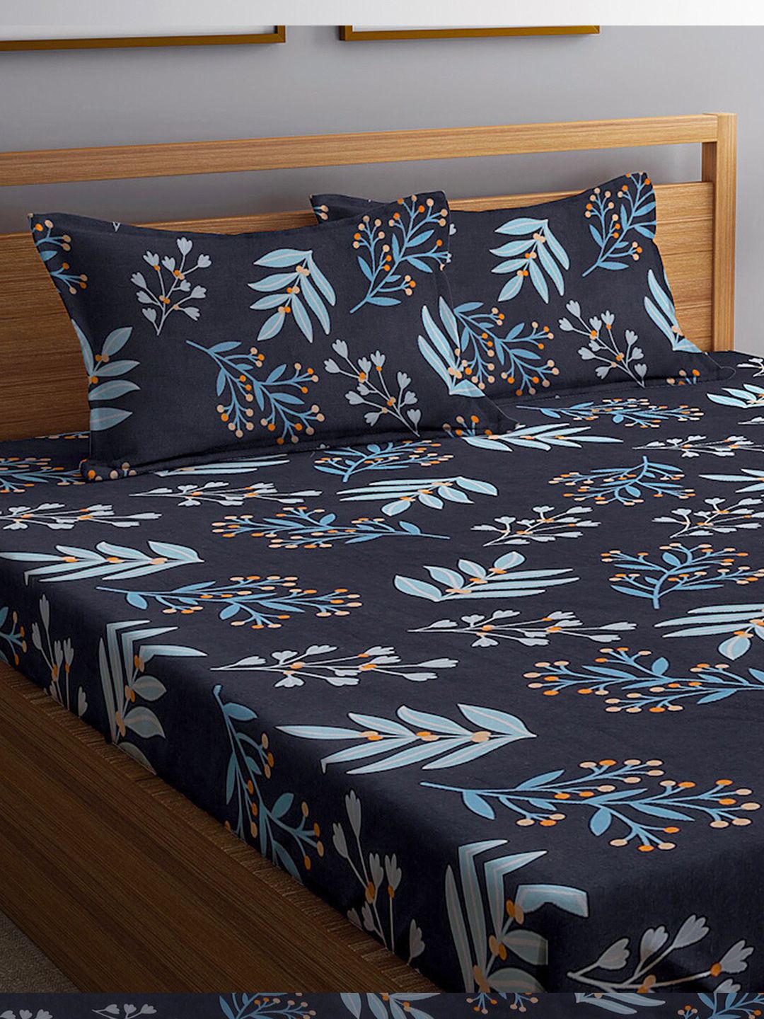 KLOTTHE Black & Blue Floral Printed 300TC Fitted Double King Bedsheet With 2 Pillow Covers