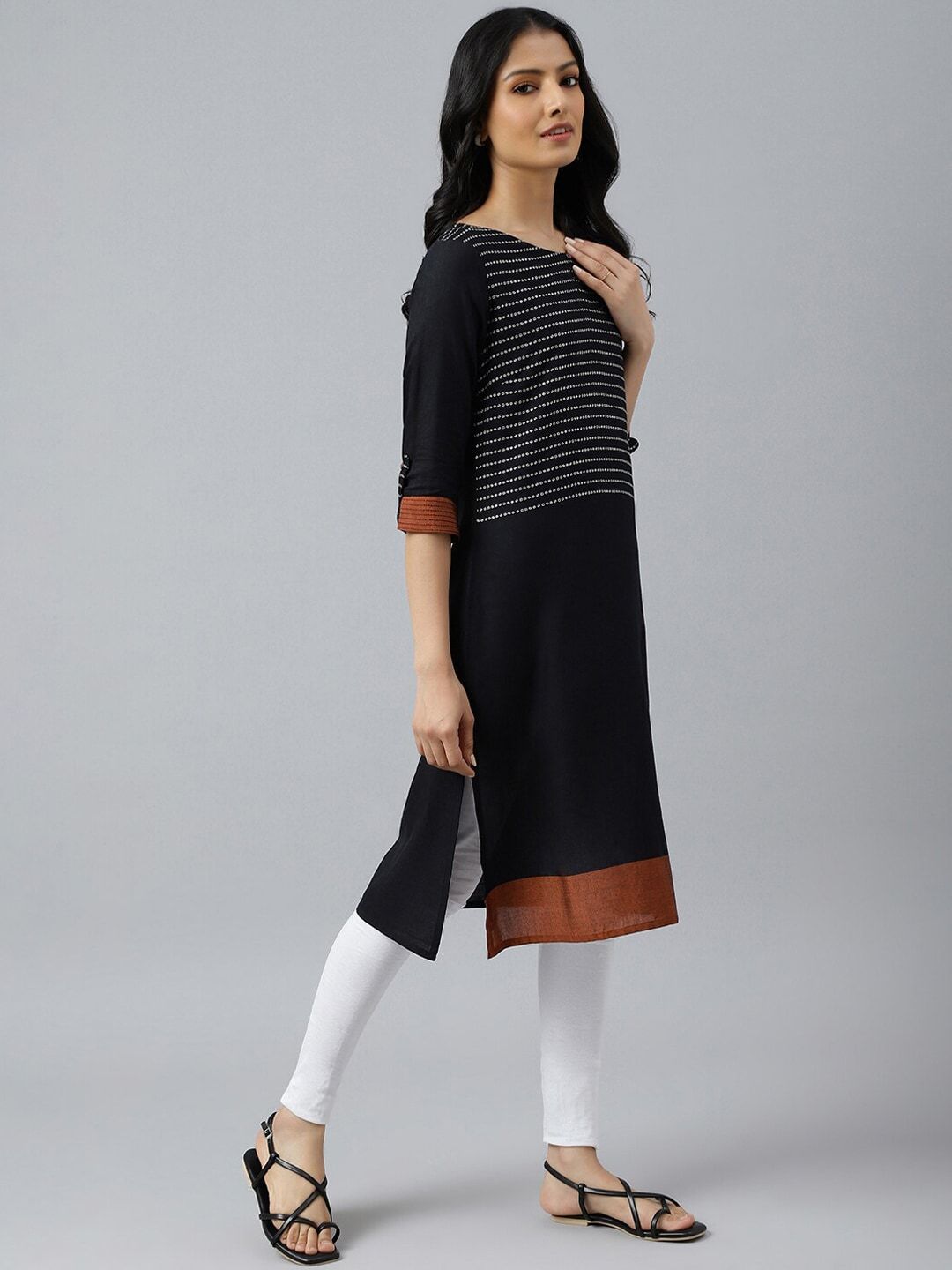 W Women Black & Brown Thread Work Straight Kurta