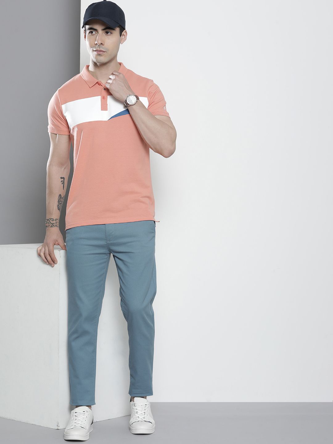 The Indian Garage Co Men Blue Solid Chinos Trousers