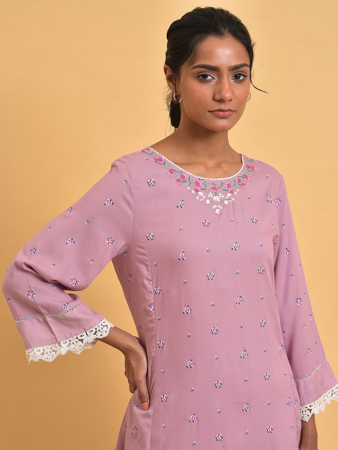 W Festive Floral Print Rayon Kurta With Slim Pant