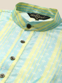 SOJANYA Men Green Floral Thread Work Kurta