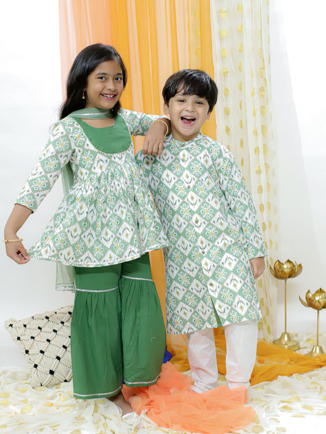 VASTRAMAY Girls Ethnic Motifs Printed Gotta Patti Pure Cotton Kurta with Sharara & Dupatta