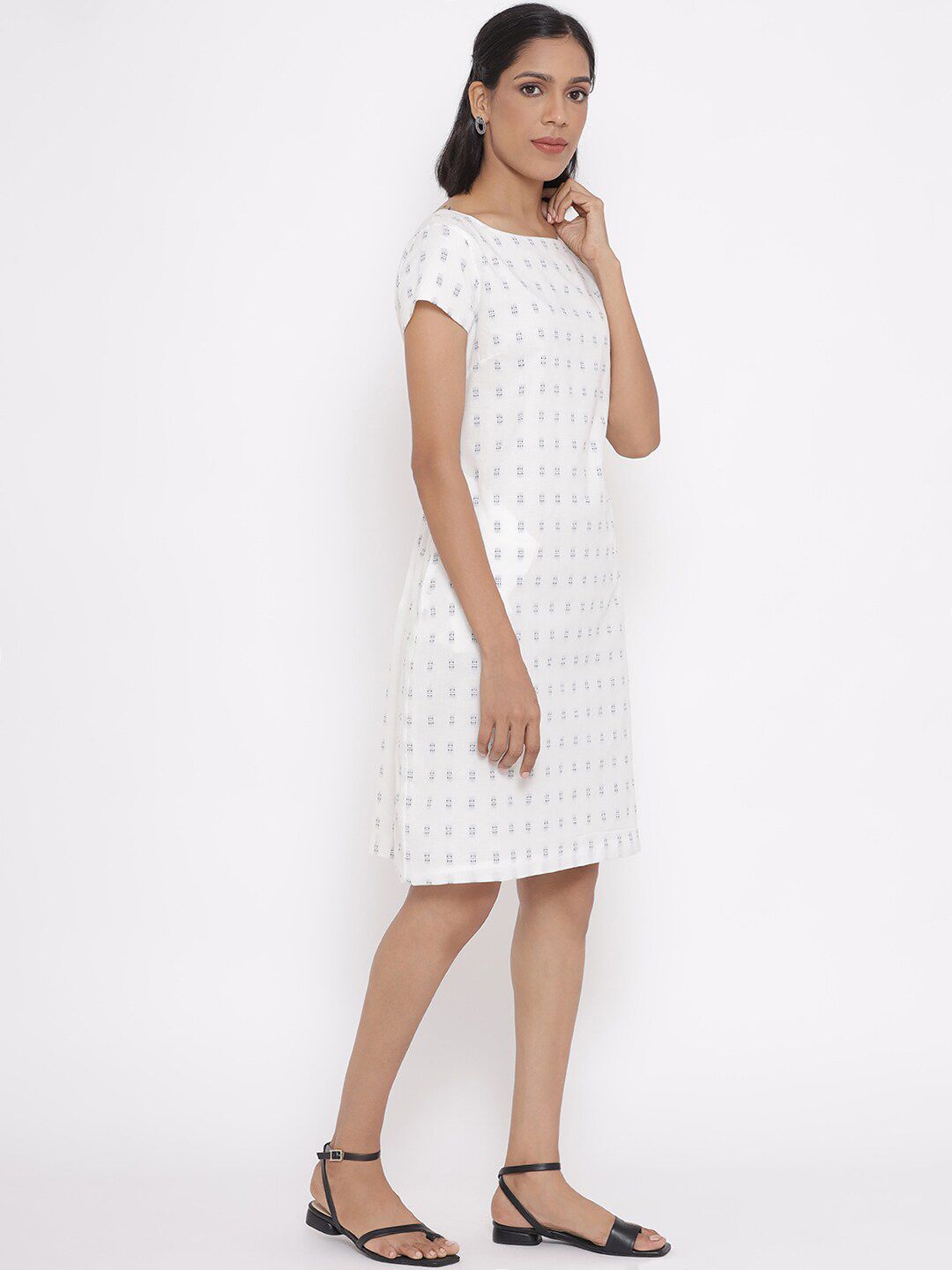 W Women White Geometric Printed Sheath Dress