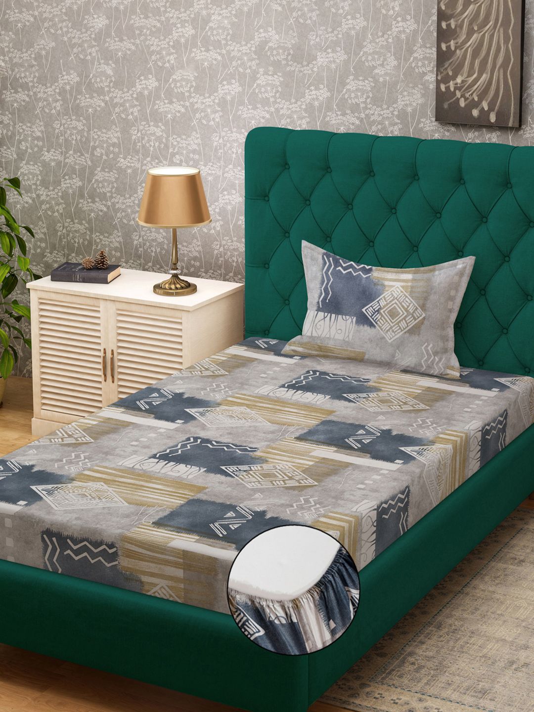 KLOTTHE Grey Geometric Printed Pure Cotton Fitted 400 TC Single Bedsheet With Pillow Cover
