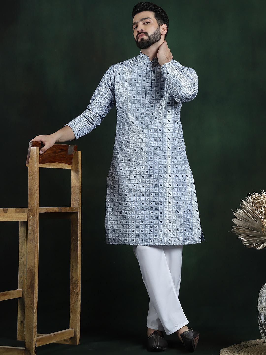SOJANYA LUXE Floral Embroidered Regular Thread Work Kurta with Pyjamas