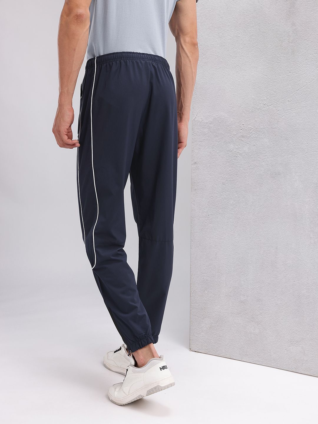 HRX by Hrithik Roshan Men Contrast Piping Lifestyle Joggers