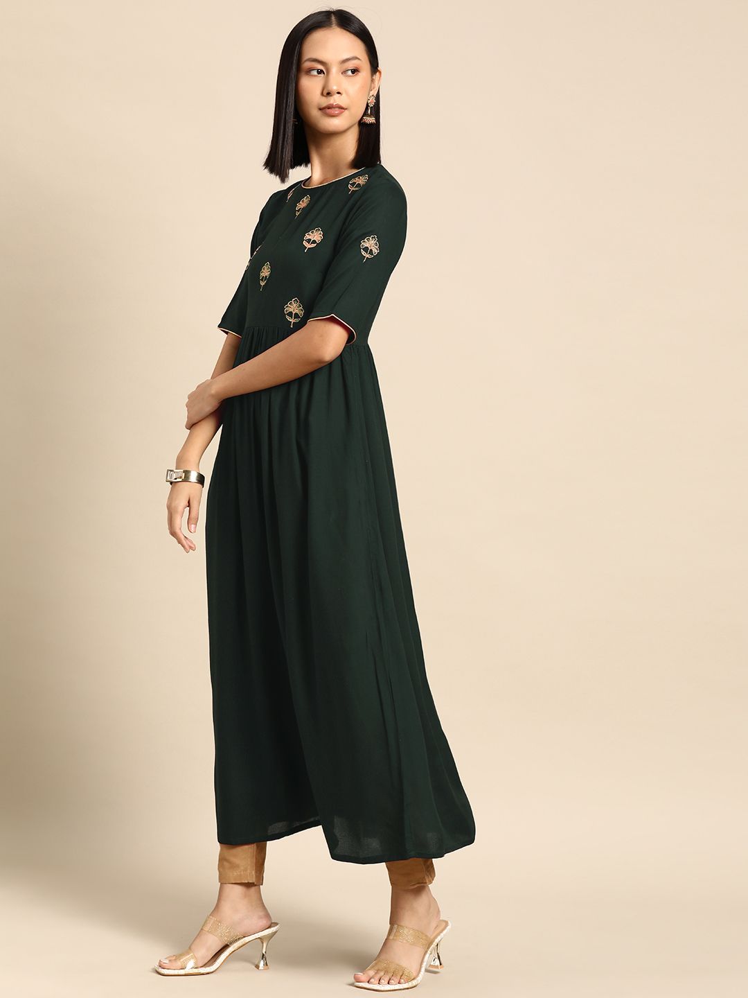 all about you Women Embroidered Kurta