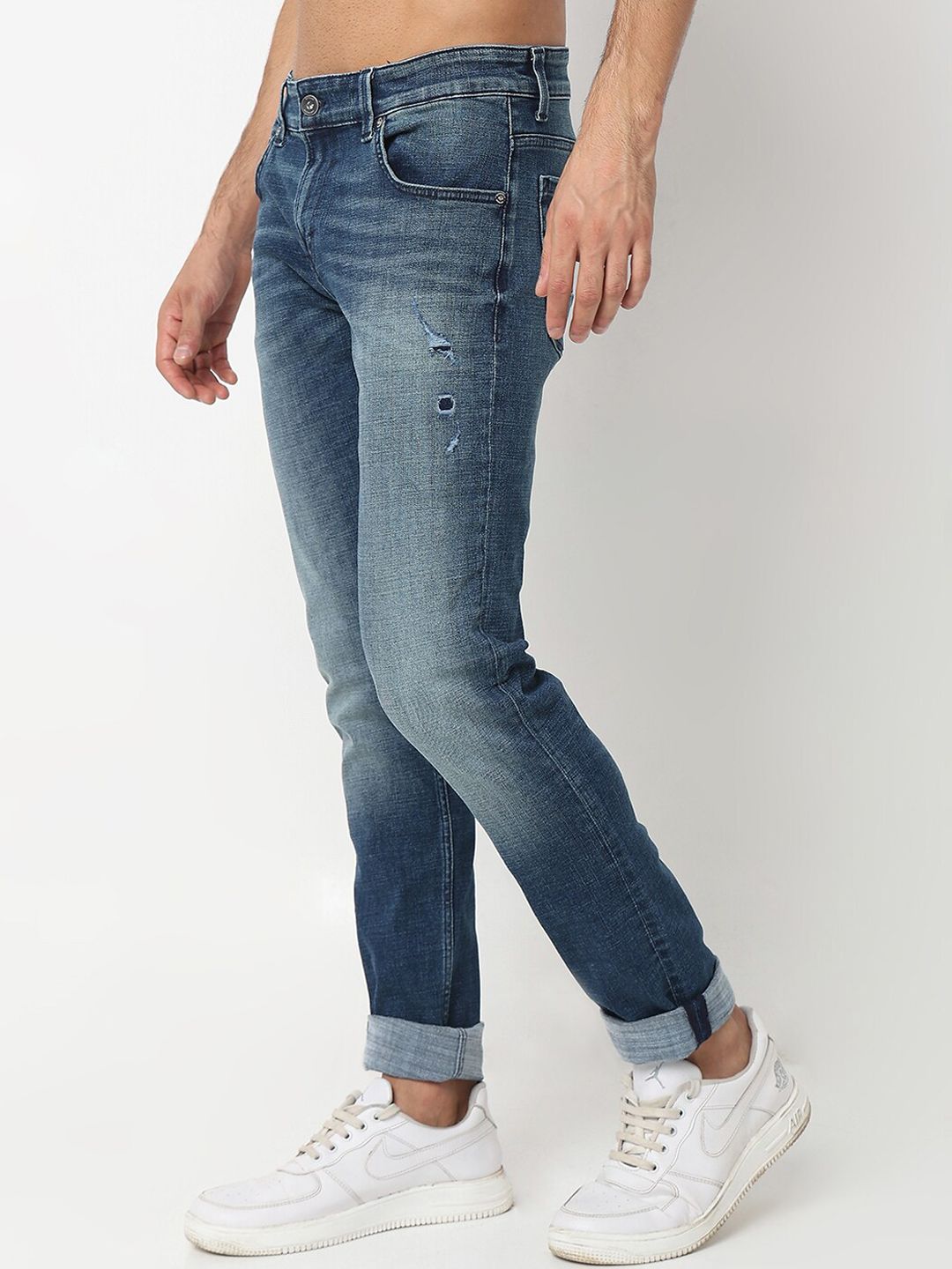 SPYKAR Men Slim Fit Low-Rise Heavy Fade Jeans