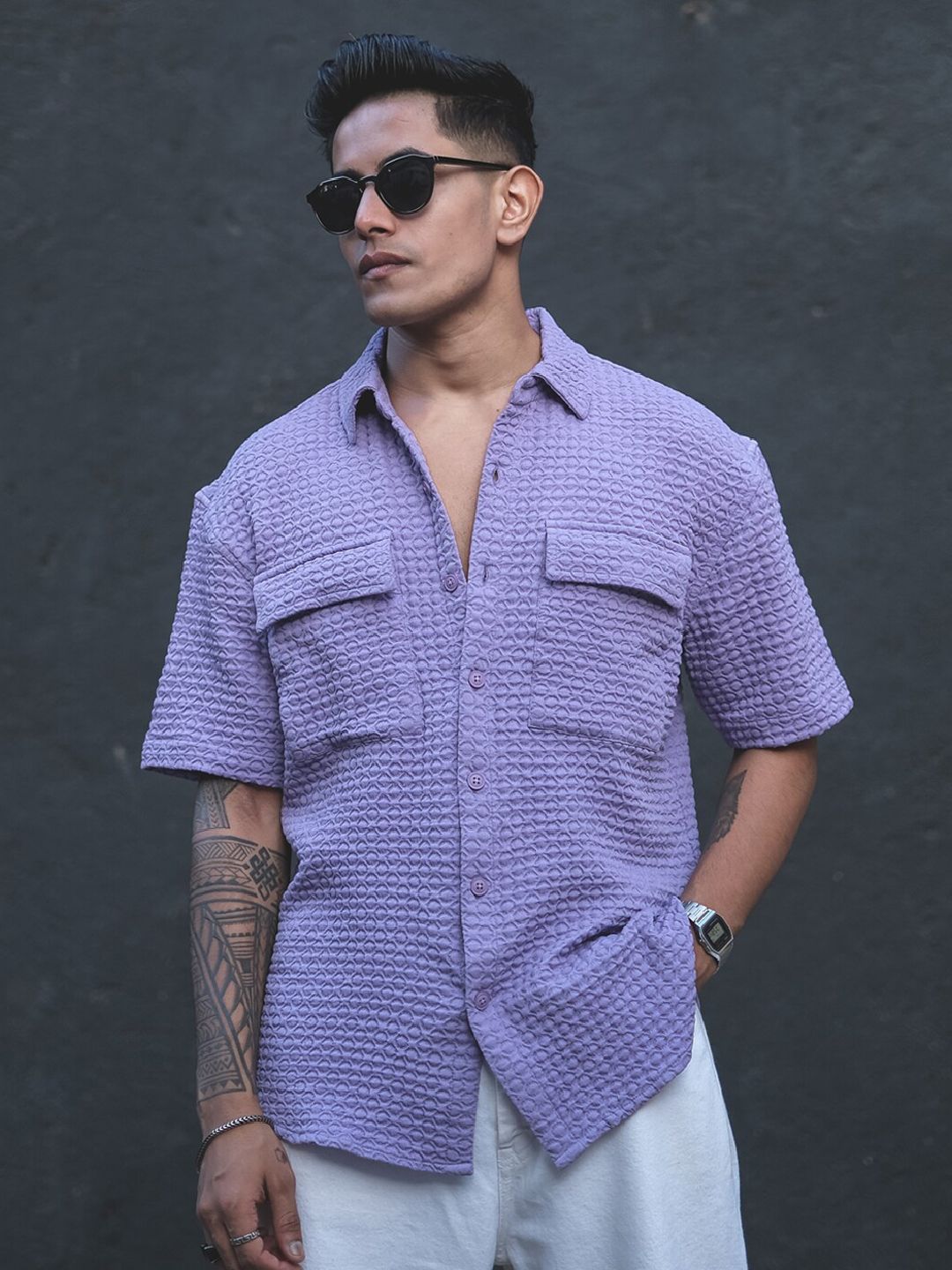 Powerlook Men Solid Pockets Spread Collar Oversized Casual Shirt