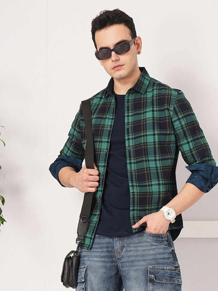 Garage India Co Green & Navy Blue Comfort Tartan diperiksa kemeja kapas terbalik