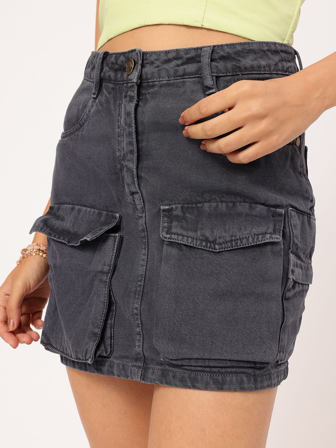 DressBerry Everyday Fashionable Boxy Pocket Mini Denim Skirt