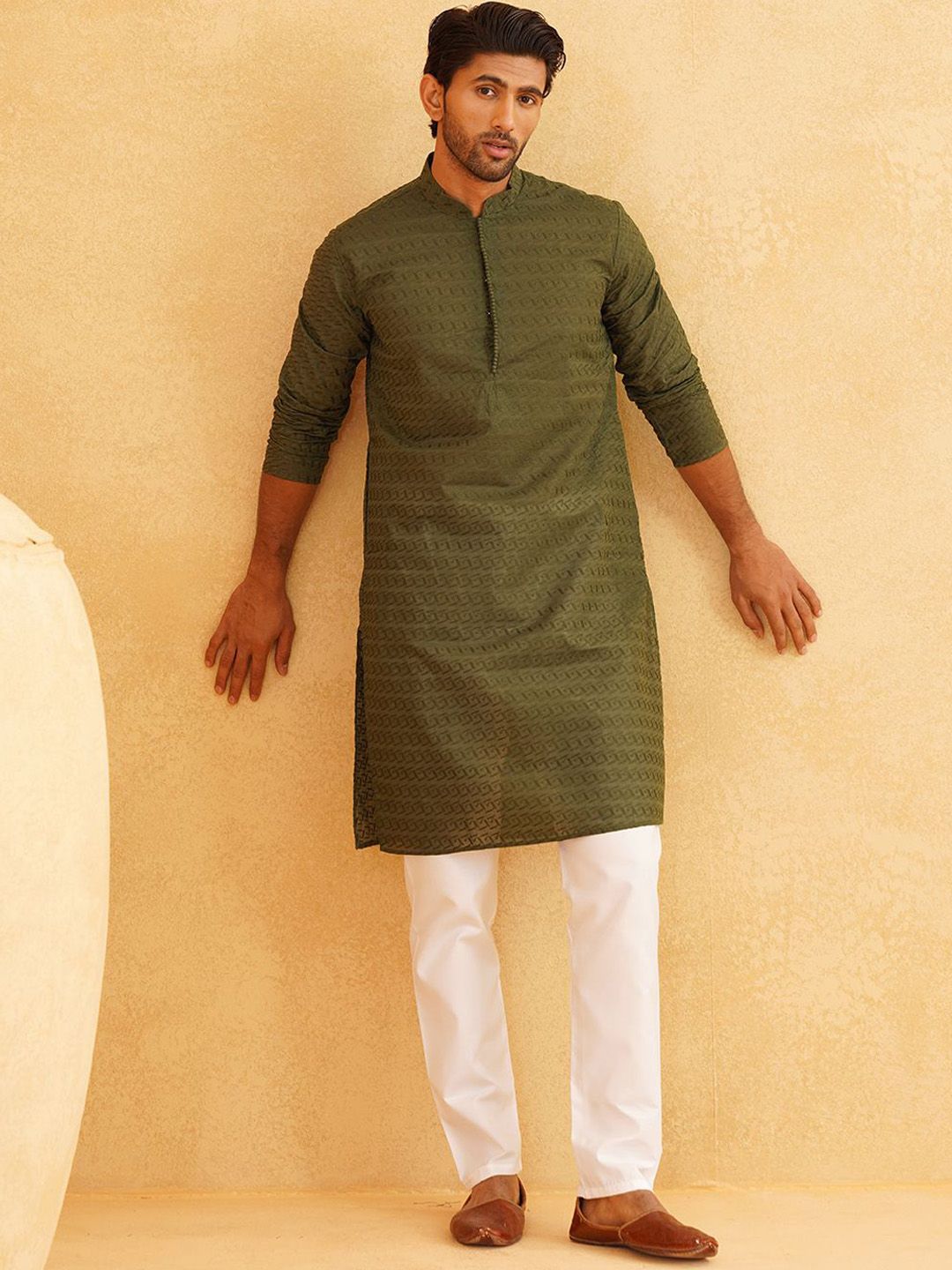 SOJANYA Geometric Embroidered Regular Pure Cotton Straight Kurta With Churidar