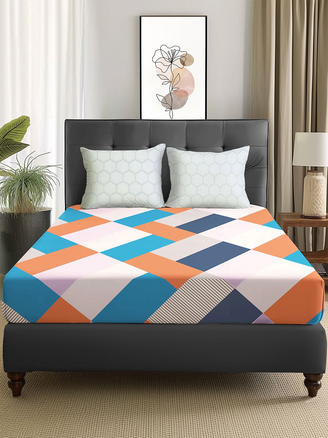 Story@home  Arena Peach-Coloured Printed 180 TC Queen Bedsheet & 2 Pillow Covers