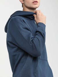 Highlander Men Biru Bertudung