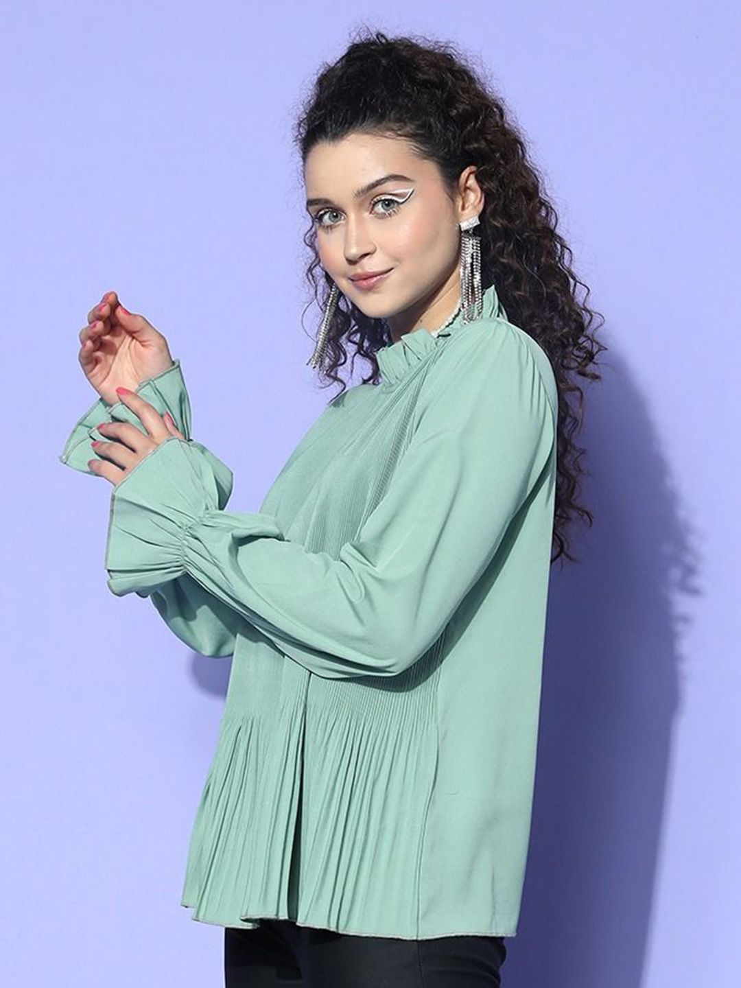 Berrylush Bishop Sleeves Ruffles Top