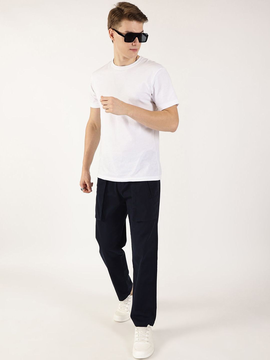 Thomas Scott Men Regular Fit Mid-Rise Smart Cargos Trousers