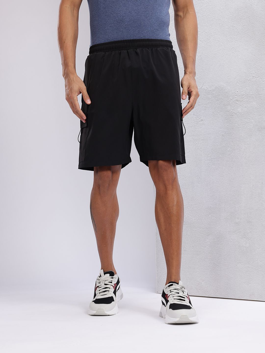 HRX by Hrithik Roshan Men Brand Logo Printed Detail Mid-Rise Lifestyle Cargo-Style Shorts