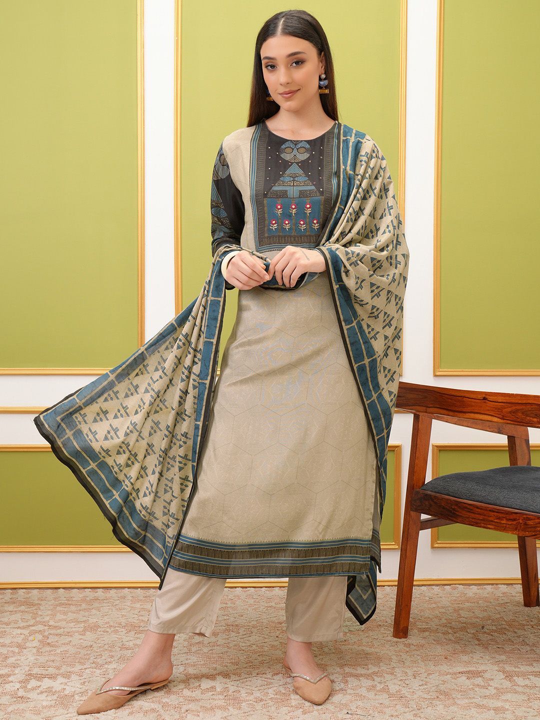 Vishudh Printed Regular Kurta with Trousers & With Dupatta