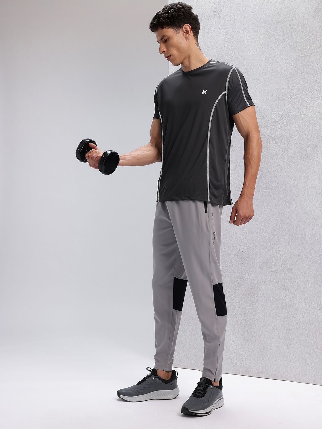 HRX by Hrithik Roshan Men Contrast Stitch Rapid-Dry Training T-shirt