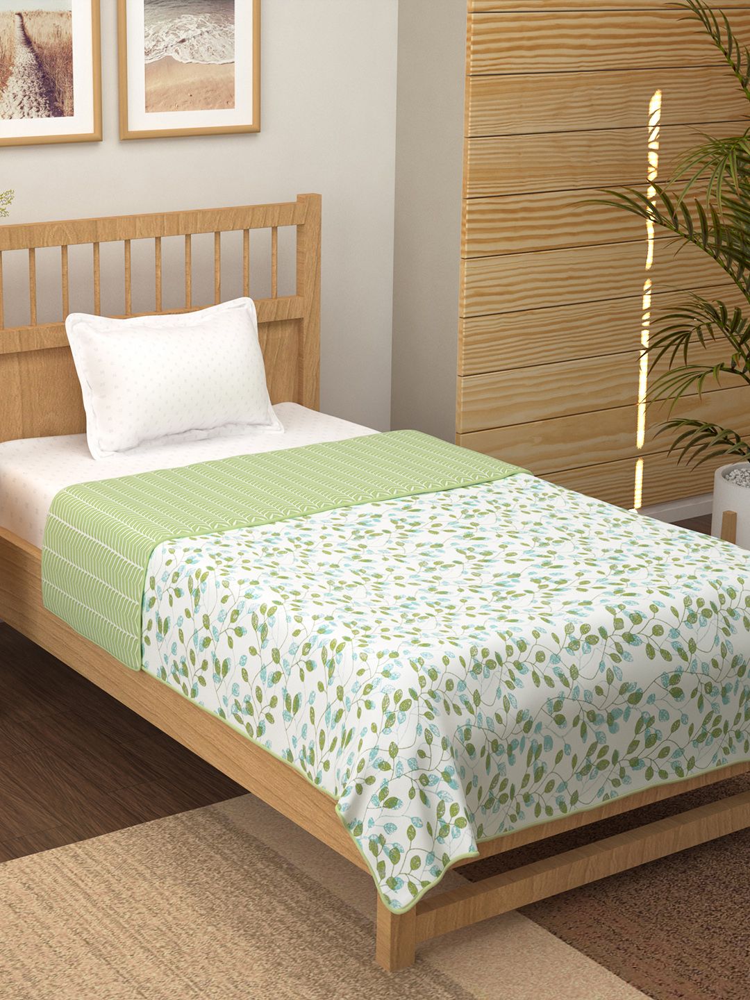 Story@home White & Green Floral Mild Winter 150 GSM Single Bed Dohar