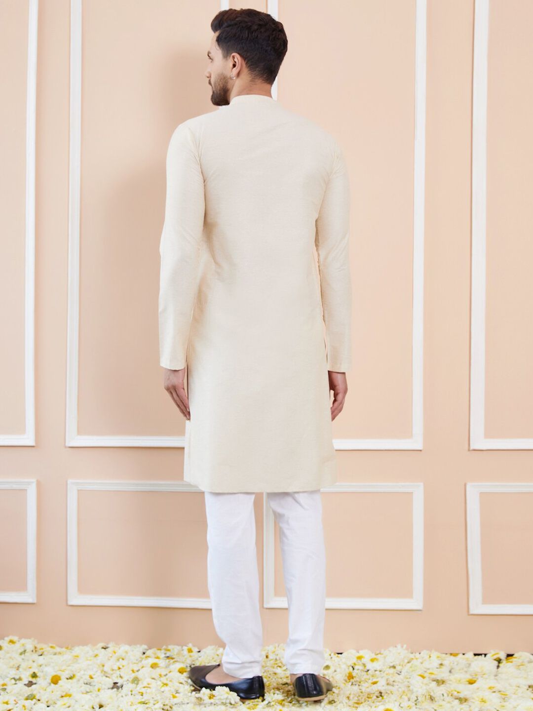 See Designs Mandarin Collar Long Sleeves Cotton Thread Work Kurta