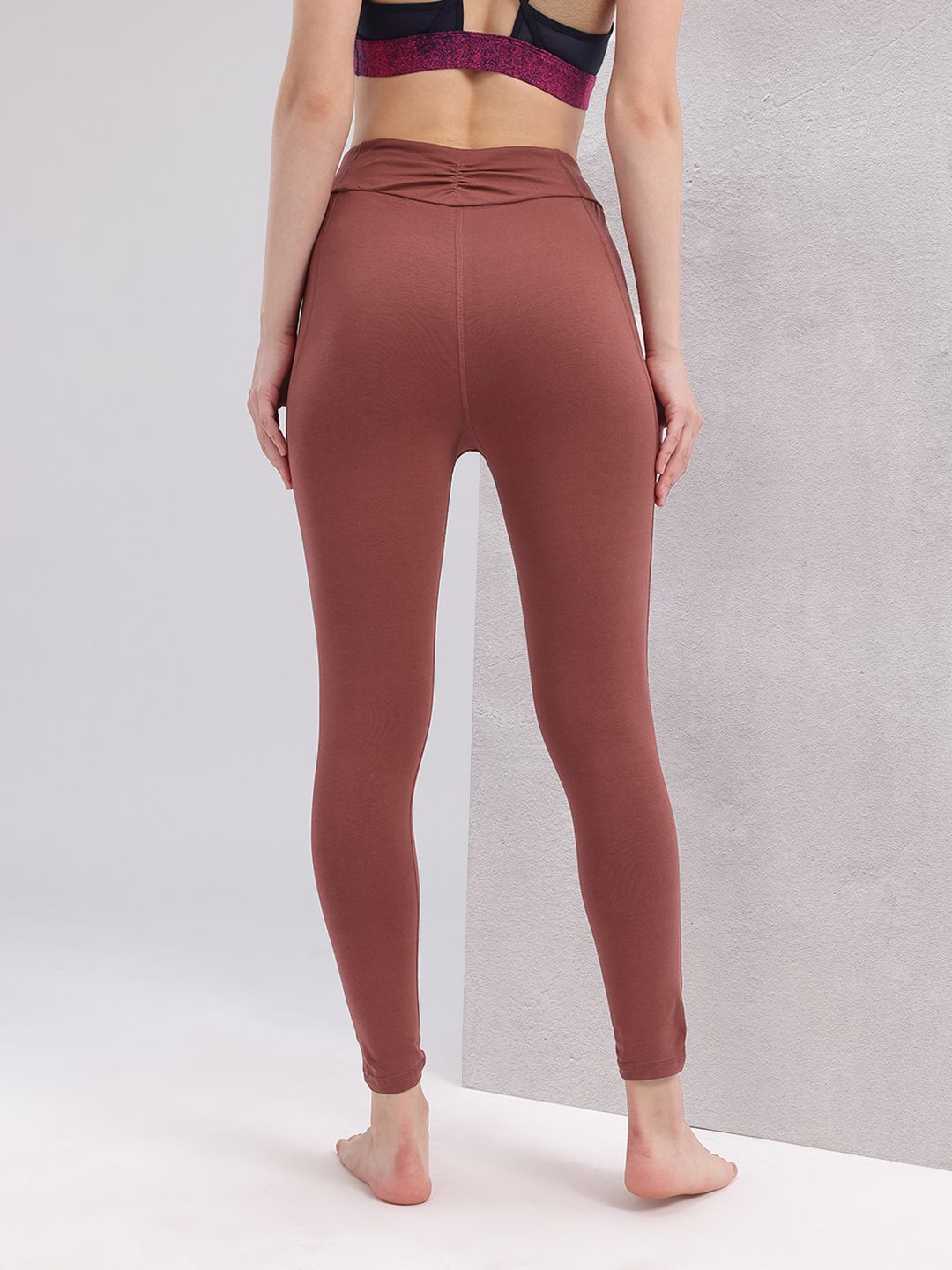 HRX by Hrithik Roshan Women Mid-Rise Cropped Skinny Fit Yoga Tights