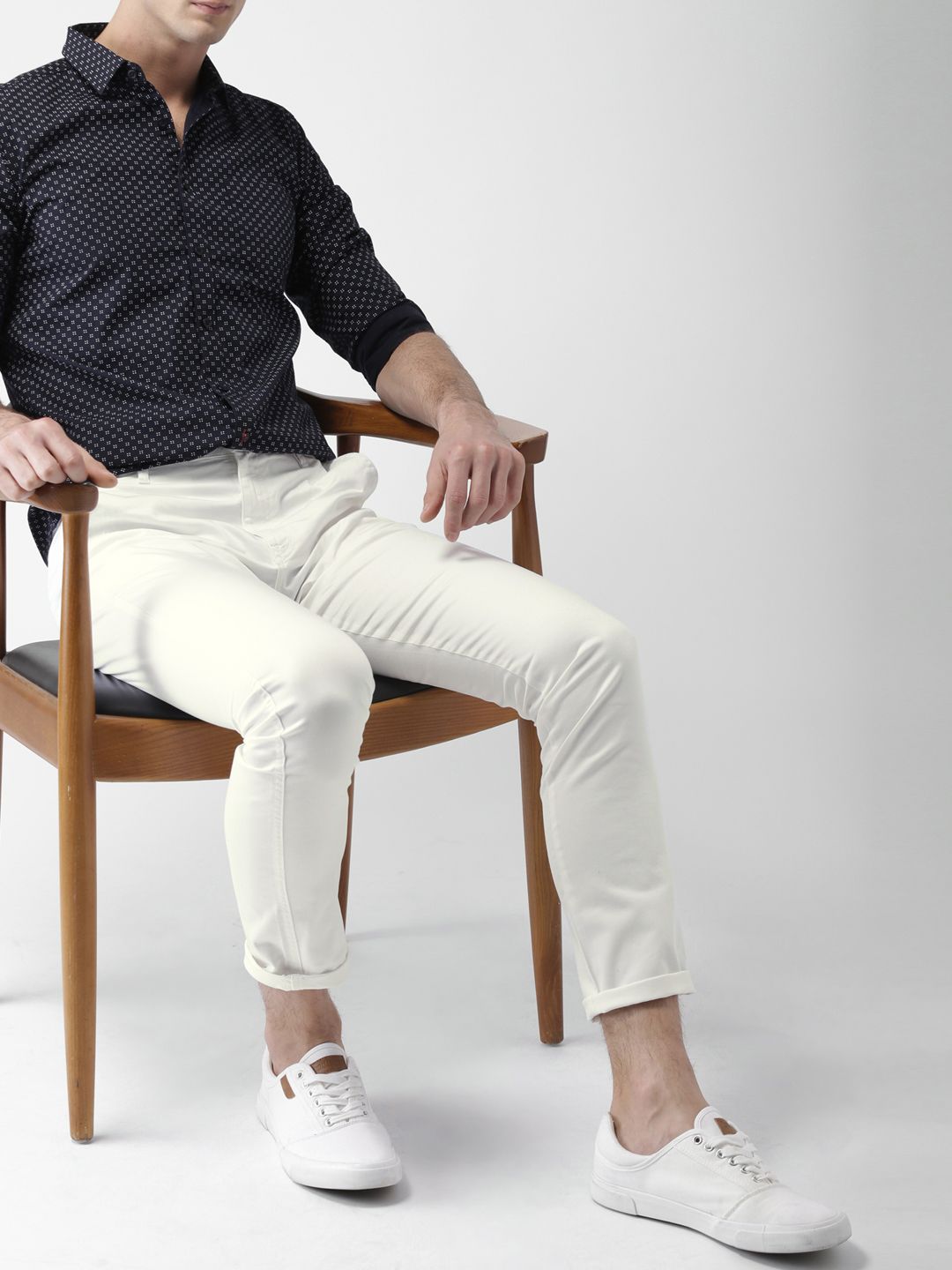 HIGHLANDER Men White Slim Fit Chinos