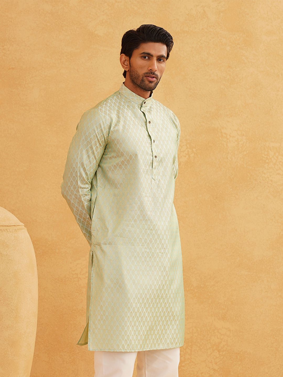 SOJANYA Kurta Jacquard Berwarna Hijau & Emas Lelaki