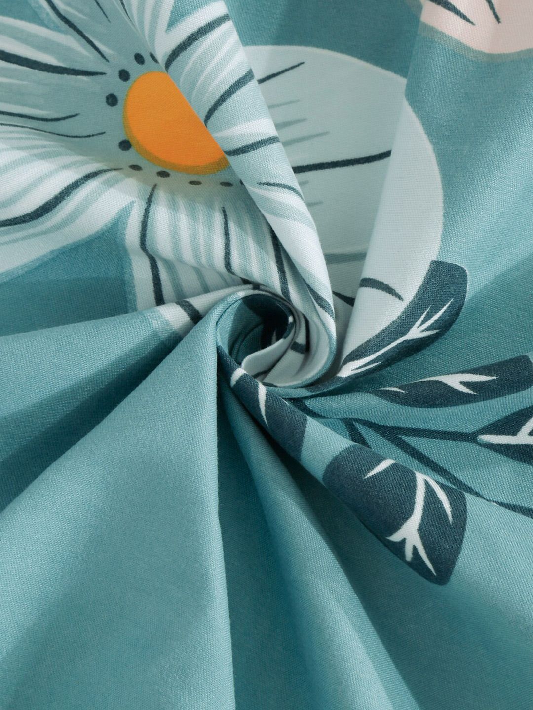 KLOTTHE Green Floral Polycotton 300 TC Fitted King Fine Bedsheet with 2 Pillow Covers-270 x 270 cm