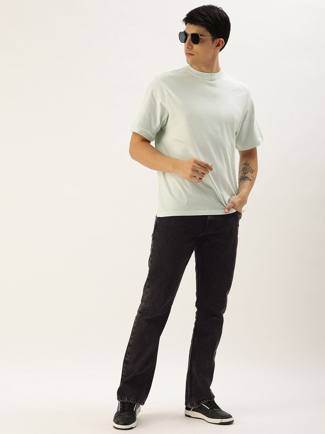 Bene Kleed Men Dark Shade Mid-Rise Straight Fit Jeans