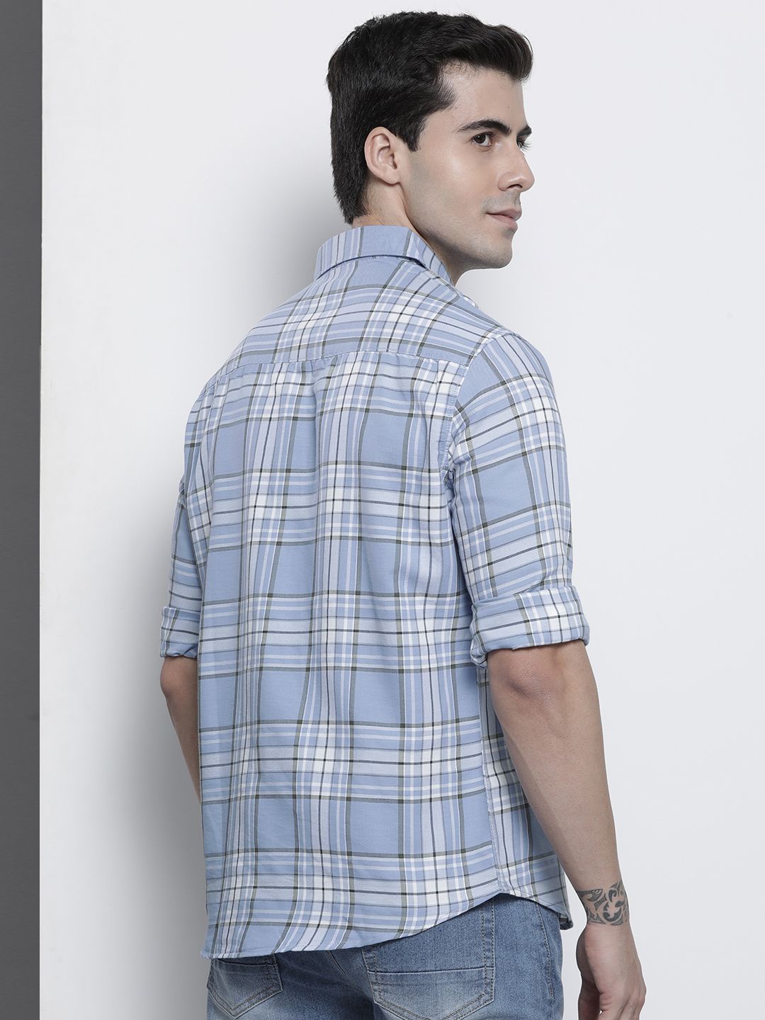 The Indian Garage Co Men Blue Comfort Checked Casual Shirt