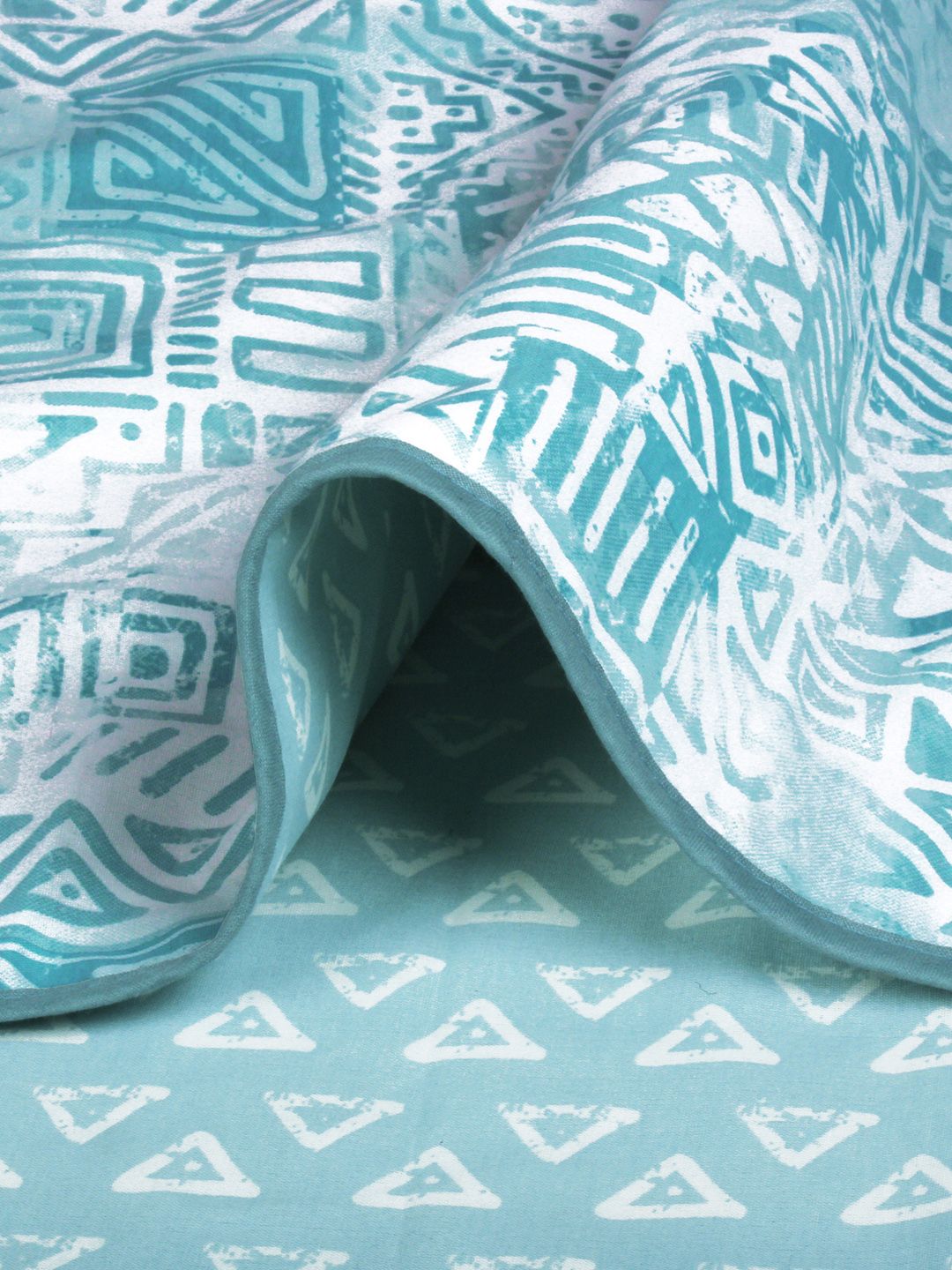 Story@home Blue & White Printed AC Room 150 GSM Reversible Cotton Double Bed Dohar