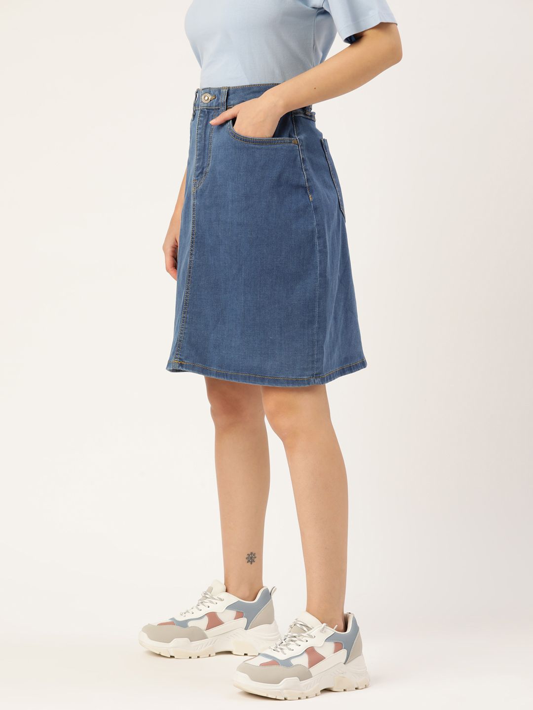 DressBerry Blue Solid Casual Denim Straight Skirt