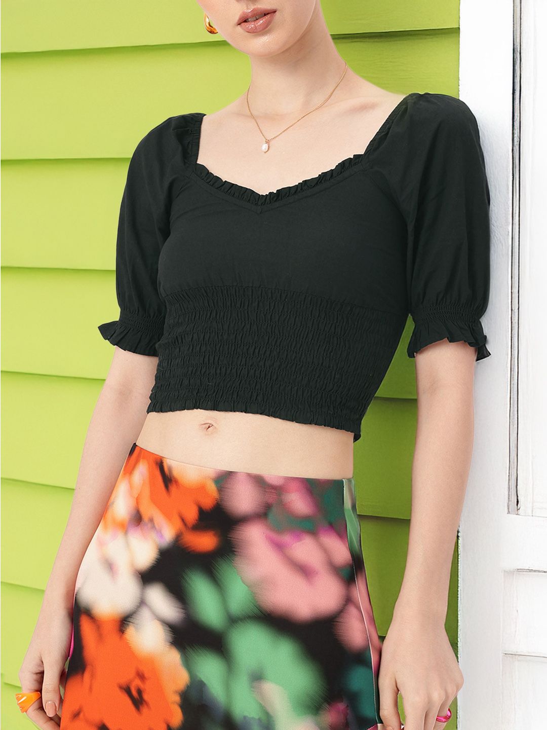 DressBerry Vintage Vibes Shirred Chic Crop Top