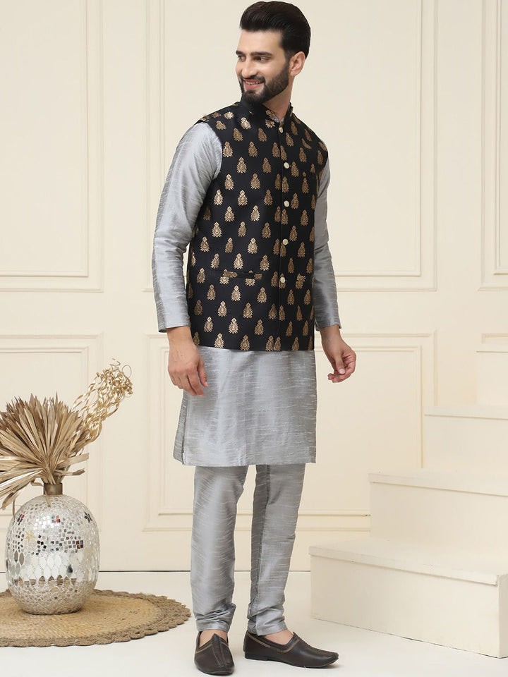 SOJANYA Kurta Rekaan Tenunan Lelaki dengan Churidar dengan Jaket Nehru